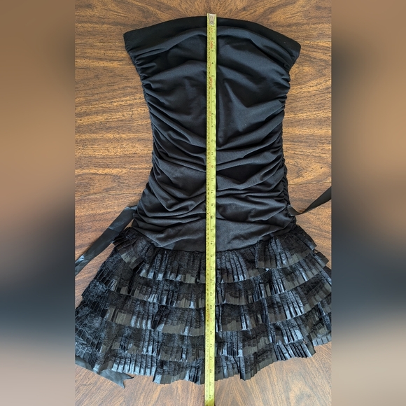 Vintage Y2K Lissa Paris Dress, Black Sleeveless Mini Bodycon w Ruffle Skirt - Picture 11 of 14